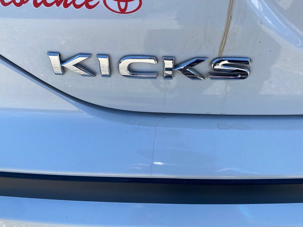 Used 2023 Nissan Kicks SV w/ Exterior Package FWD image 14
