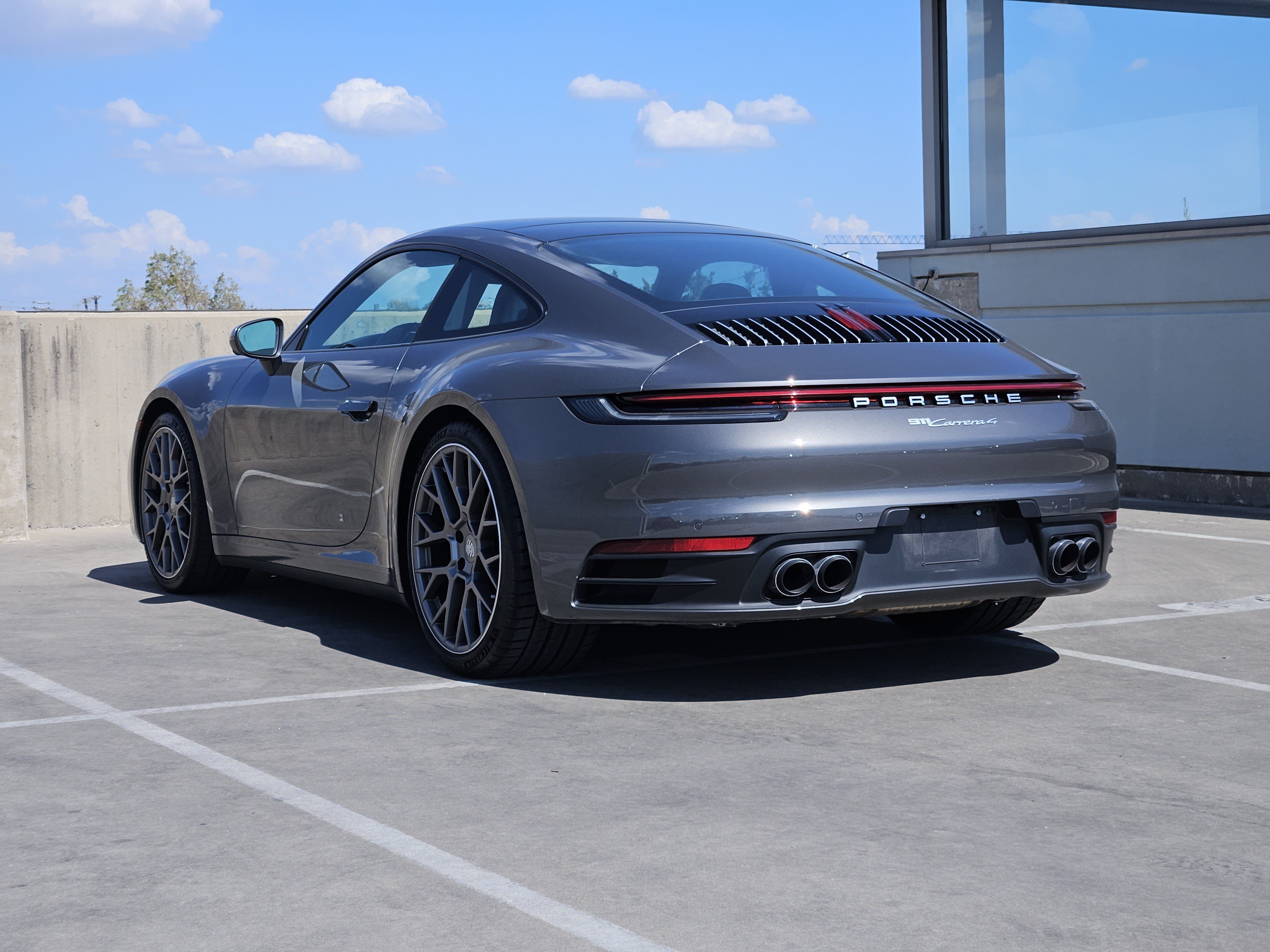 Used 2023 Porsche 911 Carrera 4 AWD/4WD image 3