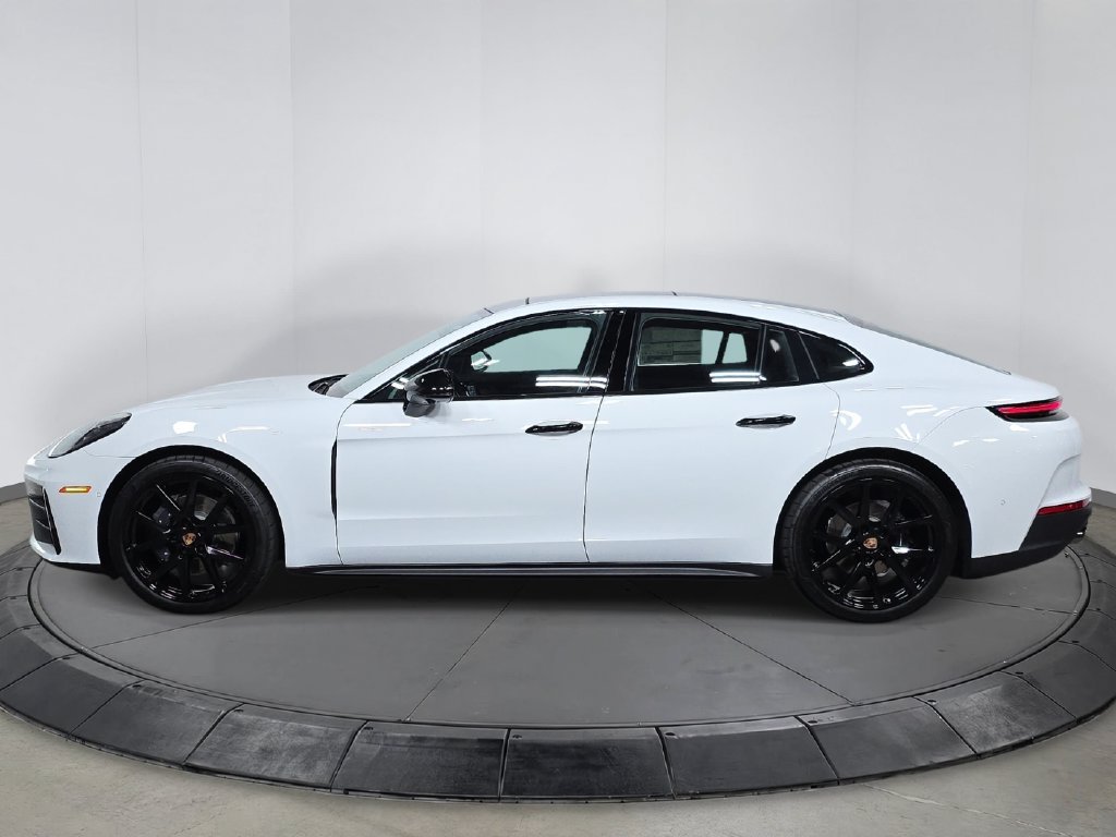New 2026 Porsche Panamera RWD image 2