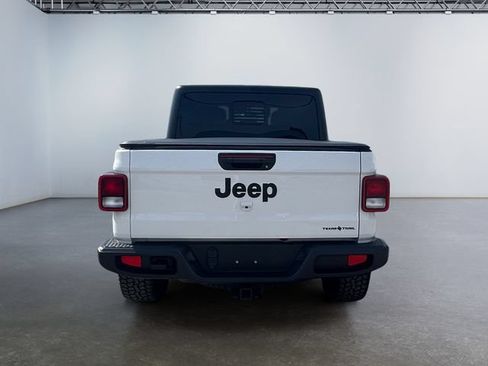 Used 2023 Jeep Gladiator Sport AWD/4WD image 4