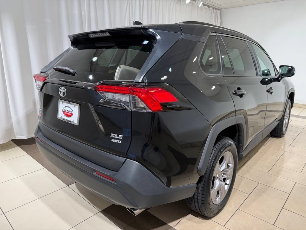 Certified 2025 Toyota RAV4 XLE AWD/4WD image 5