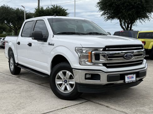 Used 2019 Ford F150 XLT w/ Trailer Tow Package image 2