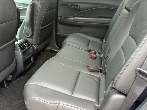 Certified 2023 Honda Passport EX-L image 16