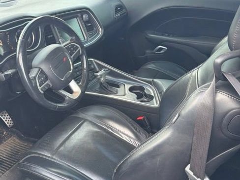 Used 2015 Dodge Challenger R/T Plus RWD image 3