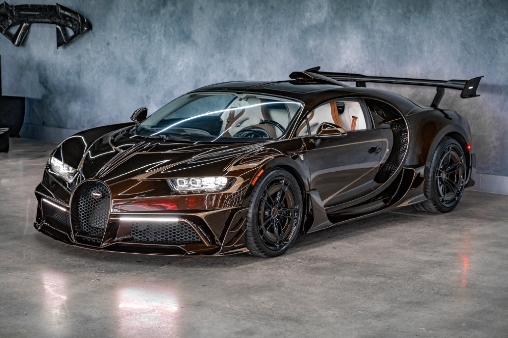 Used 2020 Bugatti Chiron AWD/4WD image 3