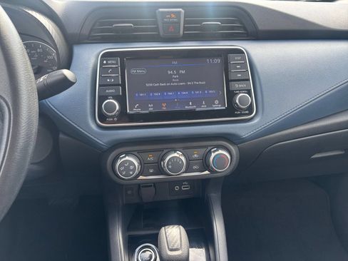 Used 2025 Nissan Versa SV FWD image 16