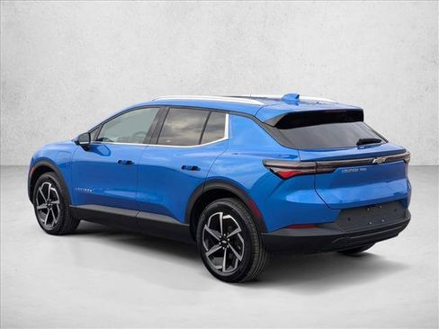 New 2026 Chevrolet Equinox EV LT image 9