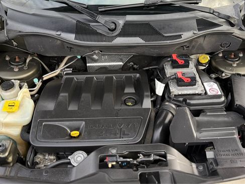 Used 2016 Jeep Patriot Latitude w/ Sun/Sound Group FWD image 19