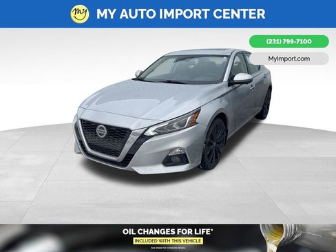 Used 2019 Nissan Altima 2.5 Platinum image 3