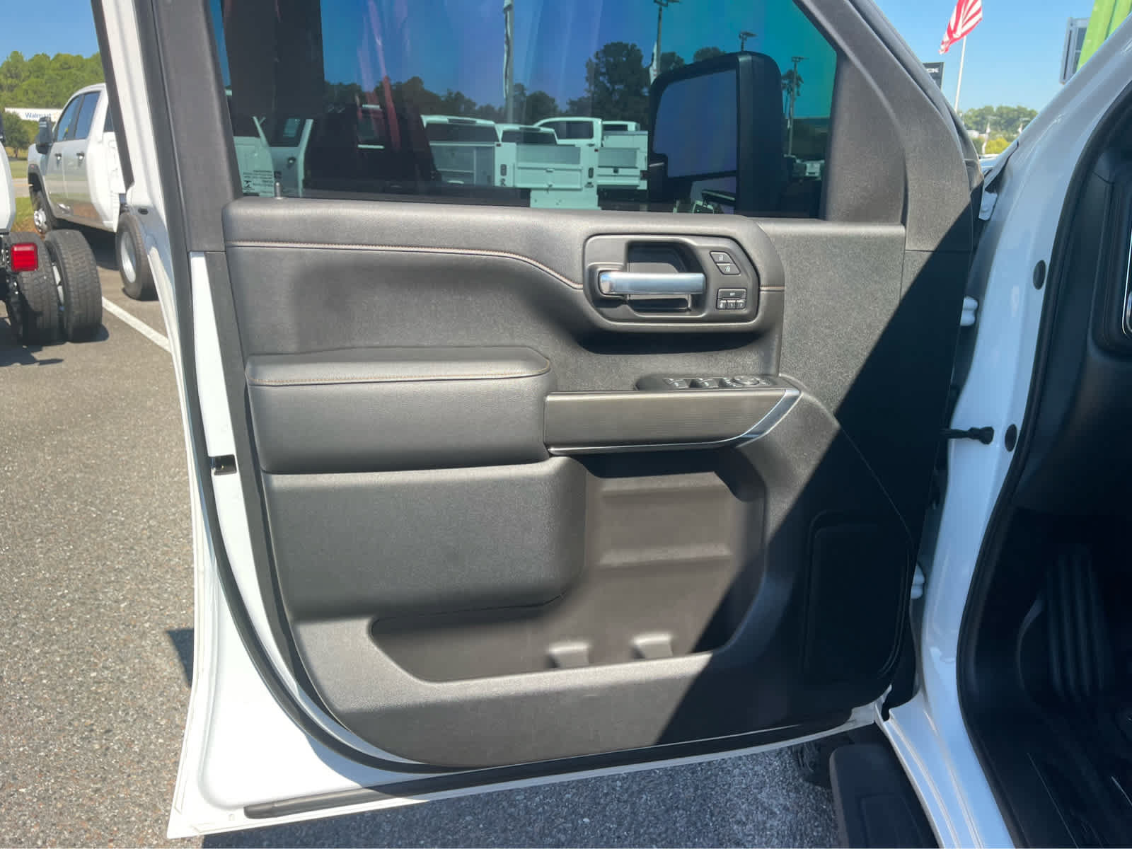 Used 2021 GMC Sierra 2500 AT4 w/ Gooseneck/5TH Wheel Package AWD/4WD image 10