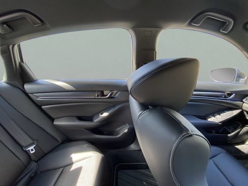 Certified 2022 Honda Accord Sport image 13