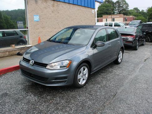 Used 2017 Volkswagen Golf Wolfsburg Edition FWD image 3