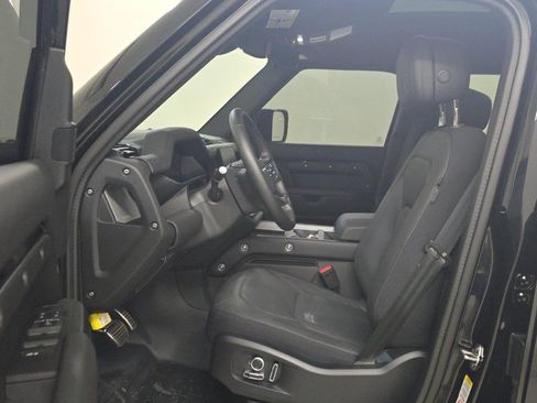 Used 2025 Land Rover Defender 130 X image 2