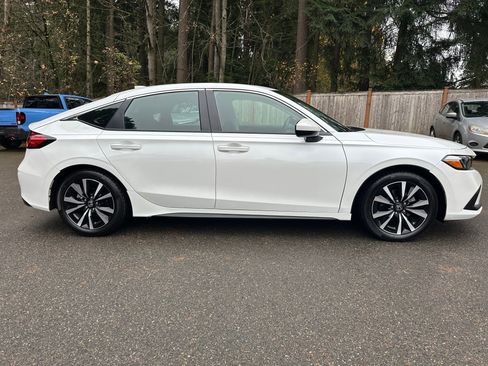 Used 2024 Honda Civic EX-L image 8