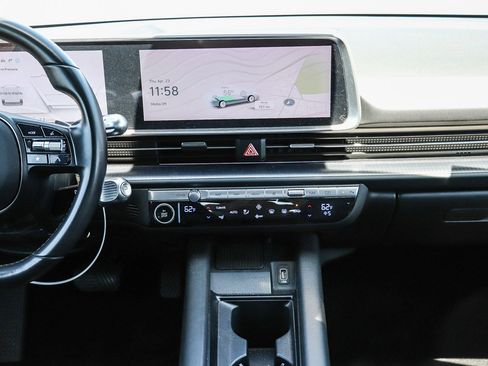 Used 2024 Hyundai Ioniq 6 SEL RWD image 12