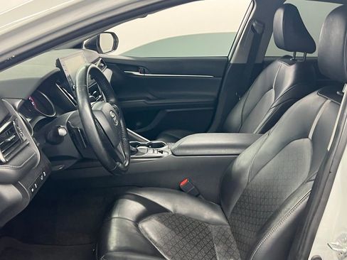 Used 2023 Toyota Camry XSE image 7