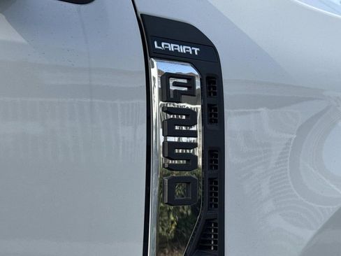New 2025 Ford F250 Lariat w/ Chrome Package image 26