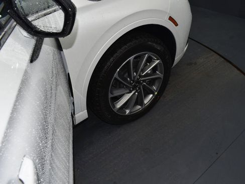 New 2025 Lincoln Corsair Grand Touring image 17