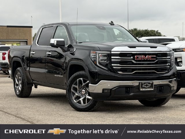 Used 2026 GMC Sierra 1500 SLT AWD/4WD image 2