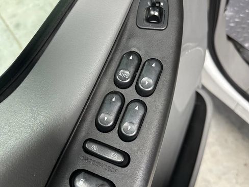 Used 2005 Ford F250 XLT image 41