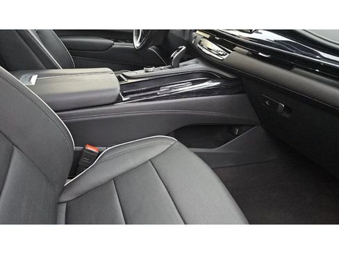 Used 2023 Cadillac Escalade Sport w/ LPO, ONYX Package image 7