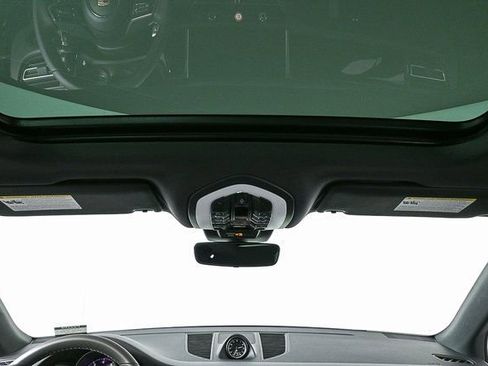 Used 2026 Porsche Macan image 18