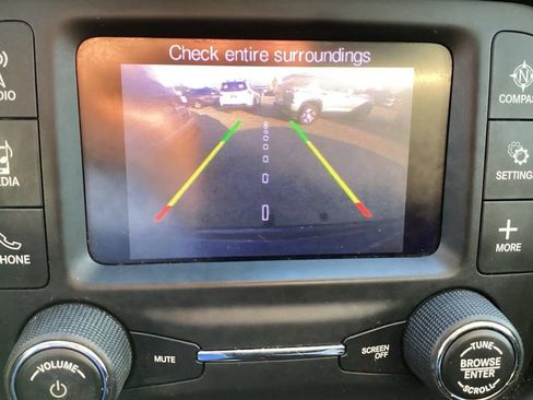 Used 2018 Jeep Compass Latitude w/ Cold Weather Group AWD/4WD image 15