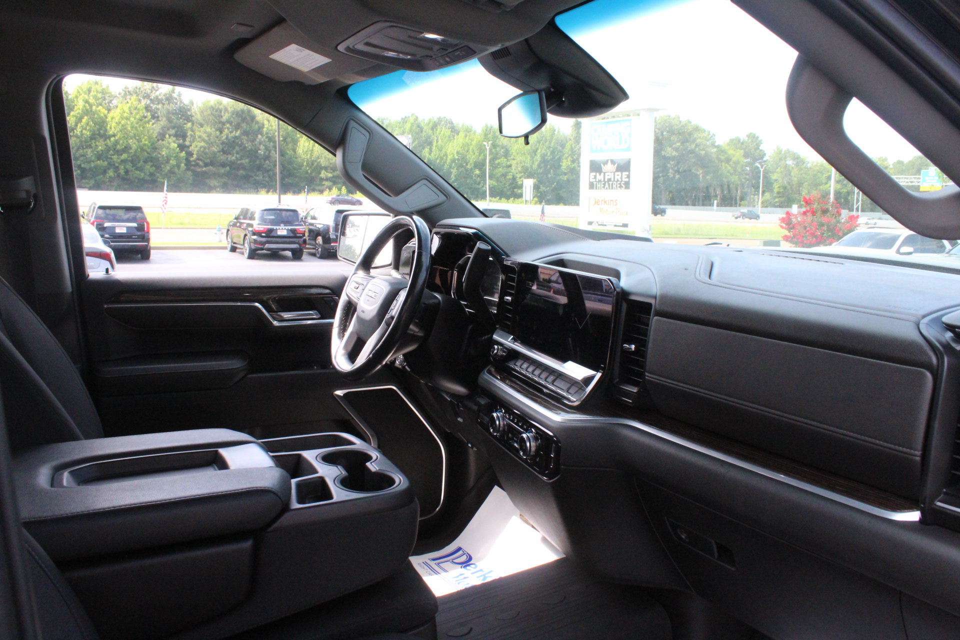 Used 2022 GMC Sierra 1500 Elevation w/ LPO, Elevation Black Package AWD/4WD image 35