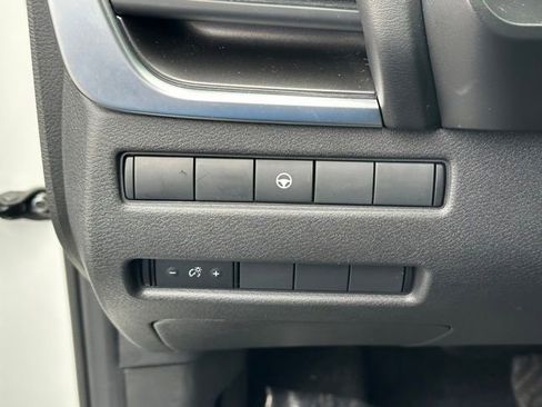 Certified 2023 Nissan Rogue SV image 23