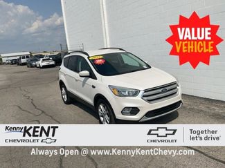 Used 2018 Ford Escape SE image 1
