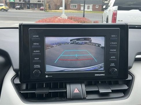 Used 2022 Toyota RAV4 XLE image 28
