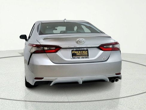 Used 2023 Toyota Camry SE AWD/4WD image 5