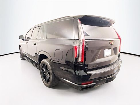 Used 2024 Cadillac Escalade ESV Premium Luxury image 26