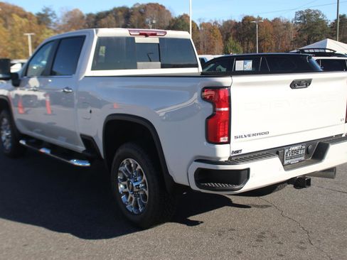 New 2025 Chevrolet Silverado 2500 LT w/ Z71 Chrome Sport Edition image 11