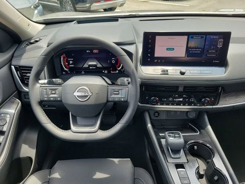 New 2026 Nissan Rogue Platinum AWD/4WD image 14