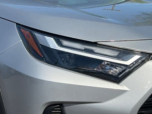 Used 2023 Toyota RAV4 XLE FWD image 32