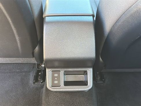 Used 2025 Kia K4 LXS image 31