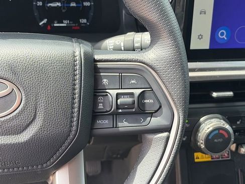 Used 2026 Toyota 4Runner TRD Off-Road Premium w/ Tow Technology Package image 28