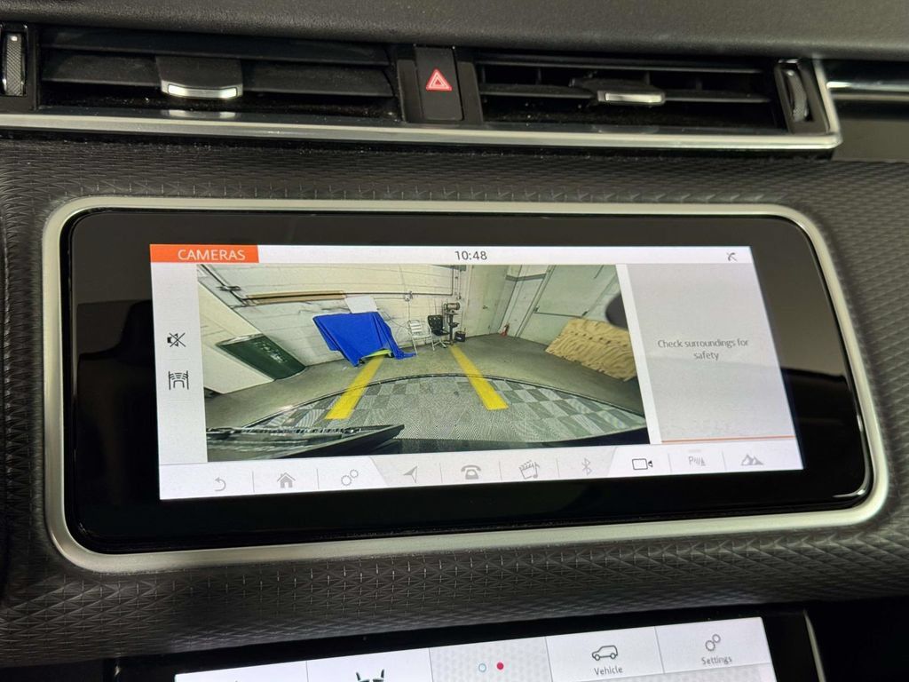 Used 2018 Land Rover Range Rover Velar S AWD/4WD image 25