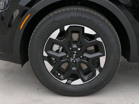 New 2026 Kia Sorento S FWD image 9