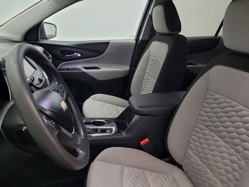 Used 2021 Chevrolet Equinox LT image 17
