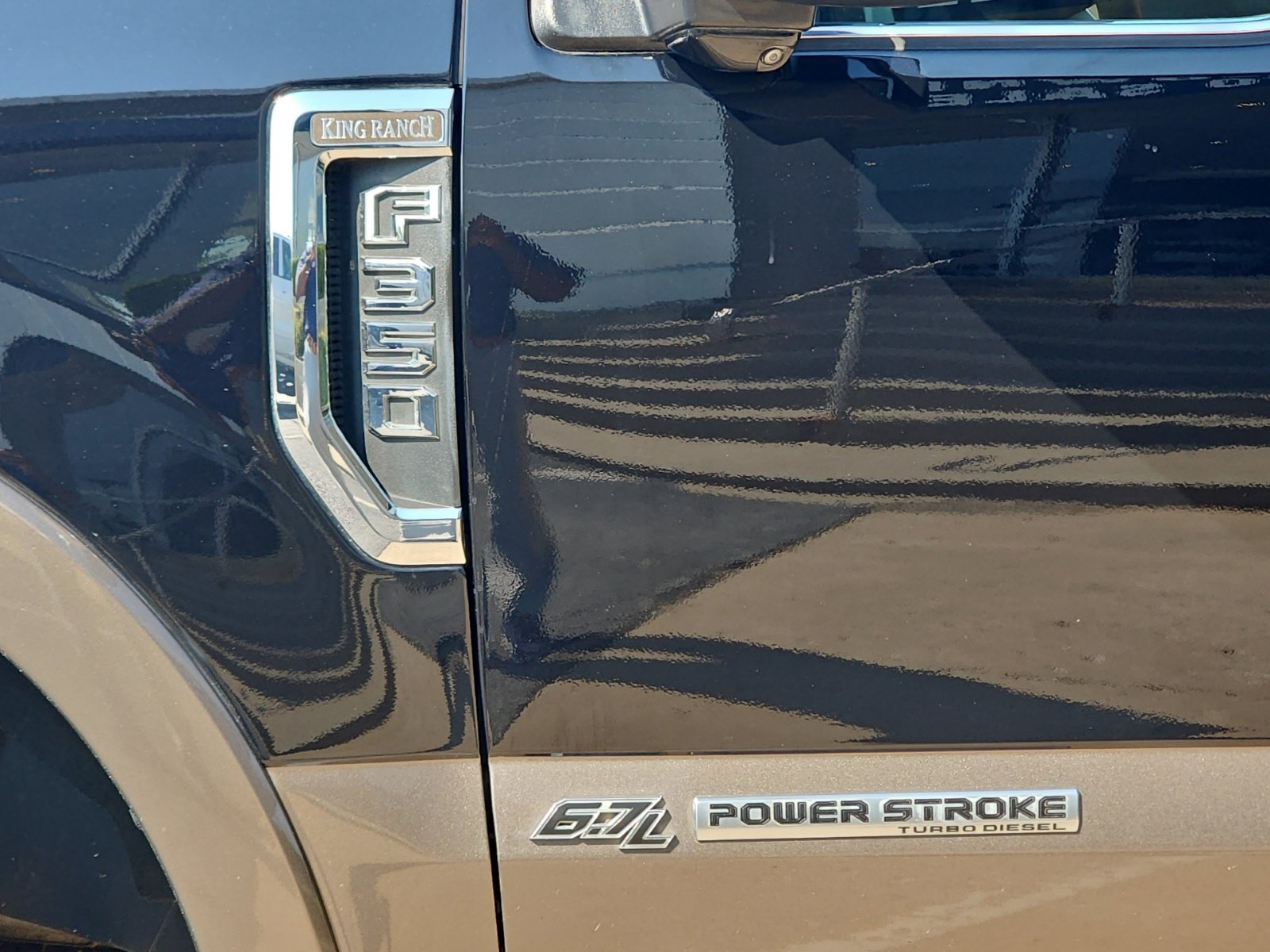 Used 2022 Ford F350 King Ranch w/ King Ranch Ultimate Package AWD/4WD image 9