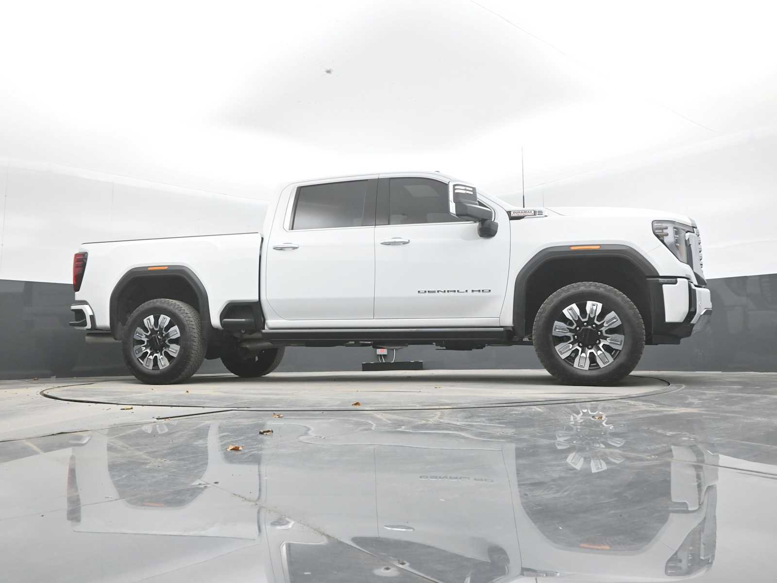 Used 2024 GMC Sierra 2500 Denali w/ Denali Reserve Package AWD/4WD image 28