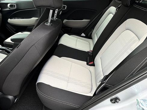 New 2026 Hyundai Venue SEL FWD image 8
