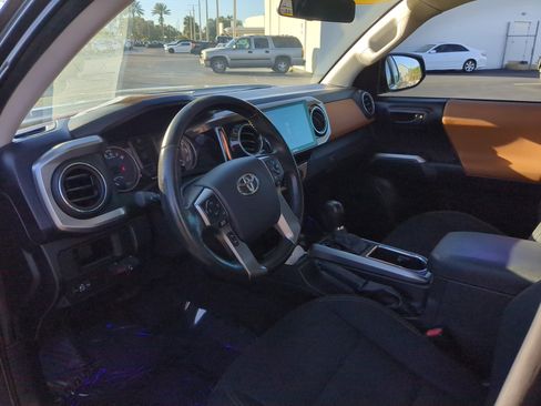 Used 2016 Toyota Tacoma image 18