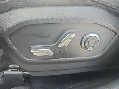 Used 2025 Hyundai Santa Fe Limited AWD/4WD image 14