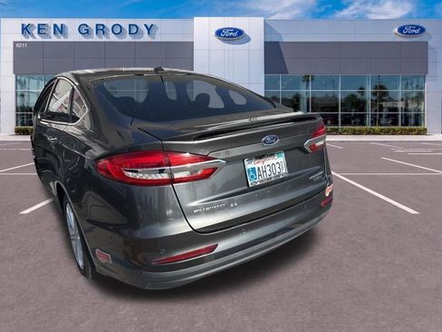 Used 2020 Ford Fusion Energi Titanium FWD image 12