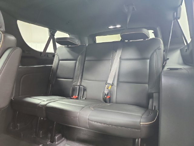Used 2023 Chevrolet Suburban Premier RWD image 13