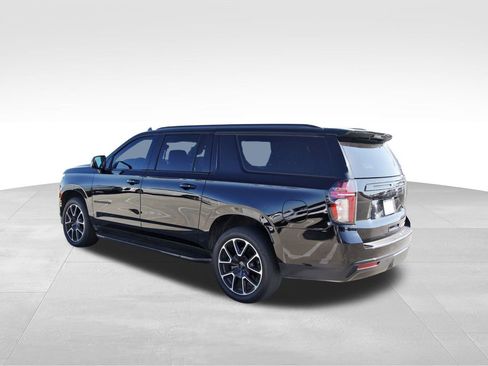 Used 2024 Chevrolet Suburban RST w/ Luxury Package image 3