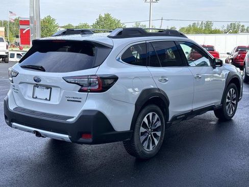 Used 2023 Subaru Outback Touring XT AWD/4WD image 3